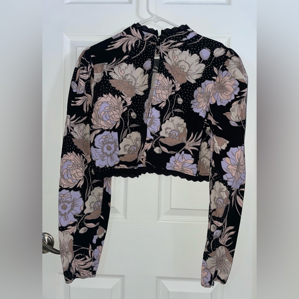 ASOS Floral Purple & Black Long Sleeve Cropped Top - Picture 2 of 4
